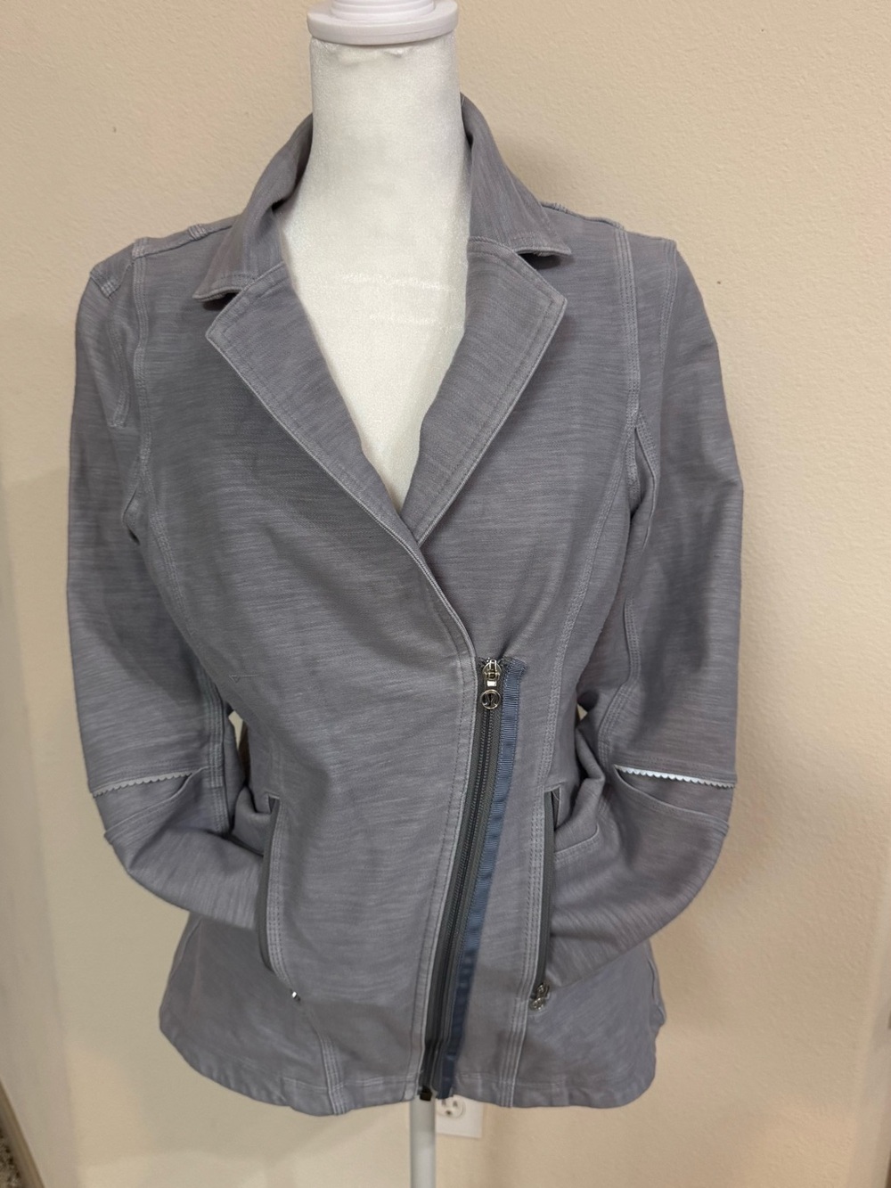 lululemon athletica Gray Asymmetrical Zip Blazer